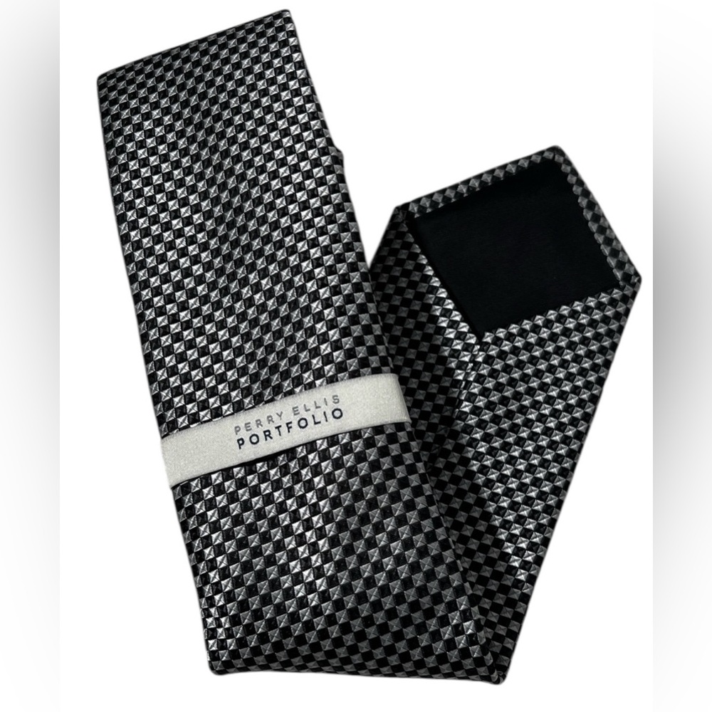 Perry‎ Ellis Portfolio Black Silver checkered Tie Classic Men’s Necktie One size